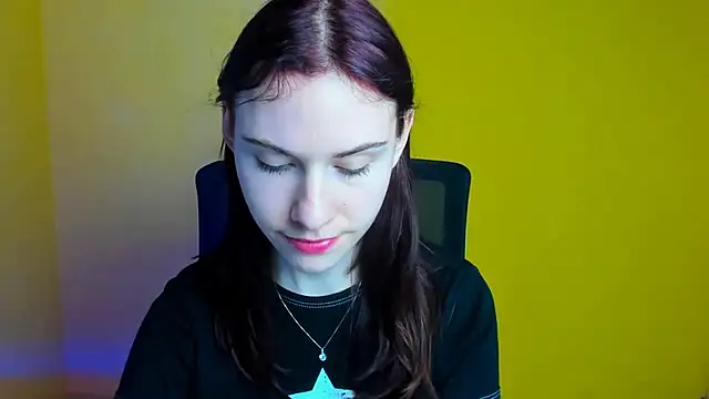 Fiona Night online show from March 2025 09:16:01 PM