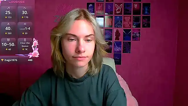 Fiona Night online show from October 2025 05:43:02 AM