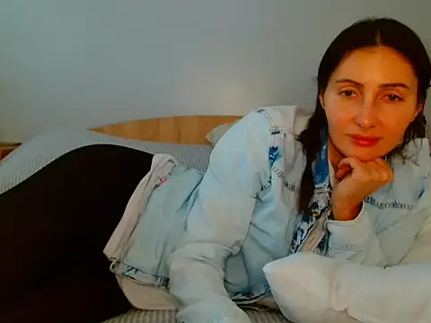 Irina9793 online show from April 2026 09:44:01 AM