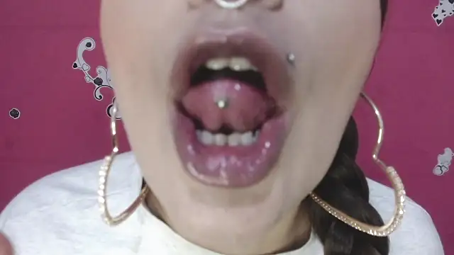 nicollewayne10 online show from February 2025 07:37:02 AM