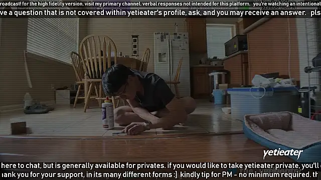 Snapshot of yetieater chatting on December 2024 09:45:02 PM yetieater online show from December 2024 09:45:02 PM