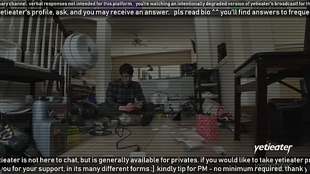 Snapshot of yetieater chatting on January 2025 08:04:02 PM yetieater online show from January 2025 08:04:02 PM