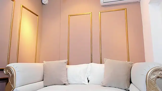 Snapshot of ValeriMilton chatting on September 2025 07:16:01 PM ValeriMilton online show from September 2025 07:16:01 PM