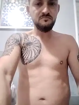 Snapshot of iurinicola chatting on November 2025 11:36:02 PM iurinicola online show from November 2025 11:36:02 PM