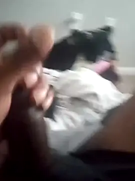 Snapshot of Mouththisbigdick chatting on December 2025 08:06:02 PM Mouththisbigdick online show from December 2025 08:06:02 PM