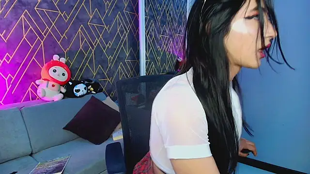 Tahara Romanov online show from September 2025 04:00:01 PM