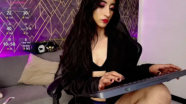 Snapshot of Tahara_Romanov chatting on December 2025 04:47:01 PM Tahara Romanov online show from December 2025 04:47:01 PM