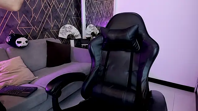 Snapshot of Tahara_Romanov chatting on January 2026 02:33:02 PM Tahara Romanov online show from January 2026 02:33:02 PM