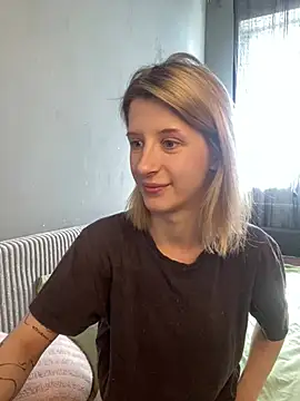 Snapshot of amorearte_m chatting on March 2025 11:21:02 AM amorearte m online show from March 2025 11:21:02 AM