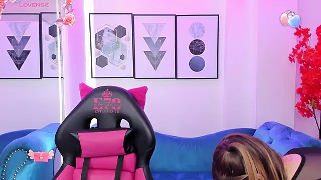 Snapshot of Agatha_luxx chatting on March 2025 12:41:01 PM Agatha luxx online show from March 2025 12:41:01 PM