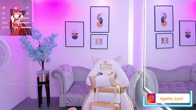 Snapshot of Agatha_luxx chatting on September 2025 12:39:01 PM Agatha luxx online show from September 2025 12:39:01 PM