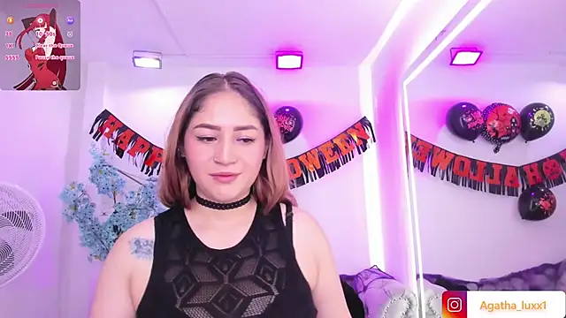 Snapshot of Agatha_luxx chatting on November 2025 12:40:02 PM Agatha luxx online show from November 2025 12:40:02 PM