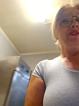 Melody73 online show from January 2026 11:31:02 PM