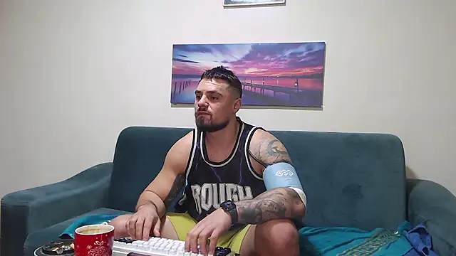 Tiberius hunk online show from January 2026 07:55:01 AM