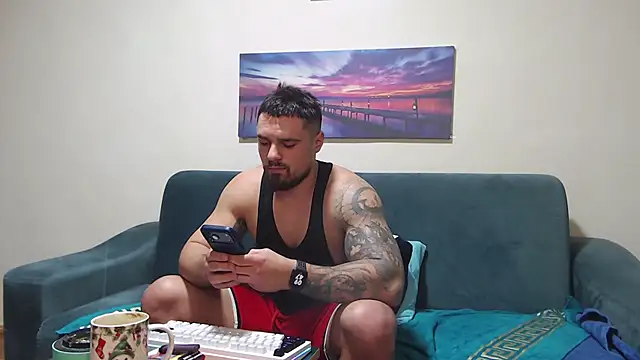 Tiberius hunk online show from January 2026 07:46:02 AM