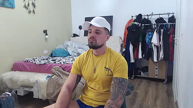 Tiberius hunk online show from February 2026 04:33:02 AM