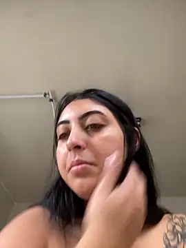 mayteziinhaa online show from September 2025 05:29:02 PM