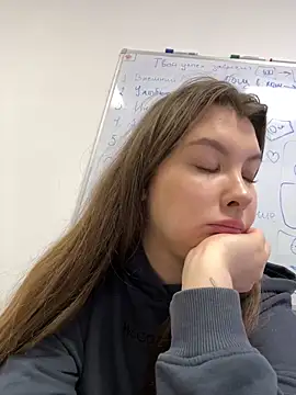 HannaJohnson online show from March 2025 09:34:02 AM