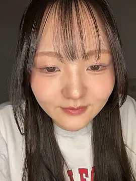 Snapshot of MinaKubo chatting on April 2026 03:08:01 PM MinaKubo online show from April 2026 03:08:01 PM