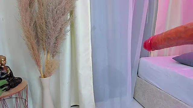 im hanna1 online show from November 2025 08:00:01 PM