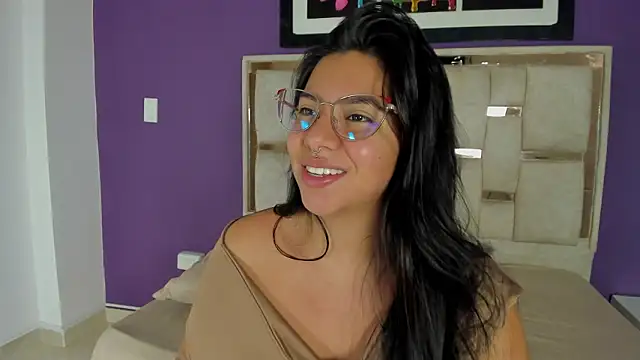 Snapshot of emilyy_cooperr chatting on March 2026 12:12:02 PM emilyy cooperr online show from March 2026 12:12:02 PM