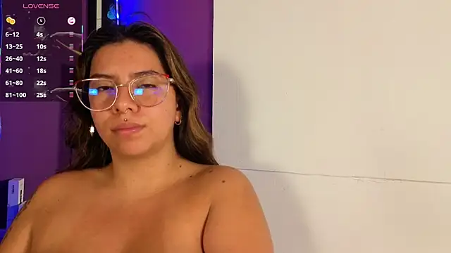 emilyy cooperr online show from June 2026 12:33:02 PM