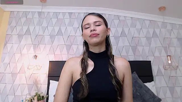 Snapshot of LiliJensen chatting on October 2025 07:55:01 PM LiliJensen online show from October 2025 07:55:01 PM