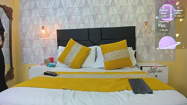 Snapshot of LiliJensen chatting on October 2025 07:59:01 PM LiliJensen online show from October 2025 07:59:01 PM