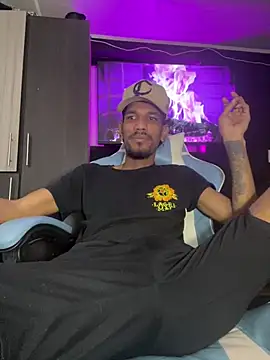 Miguel bigcock online show from March 2025 04:40:02 PM