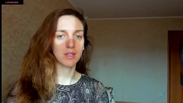 Snapshot of desired_zzoya chatting on April 2026 02:06:01 AM desired zzoya online show from April 2026 02:06:01 AM