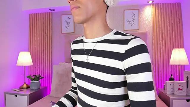 Jonas Rivers online show from July 2026 04:31:01 AM