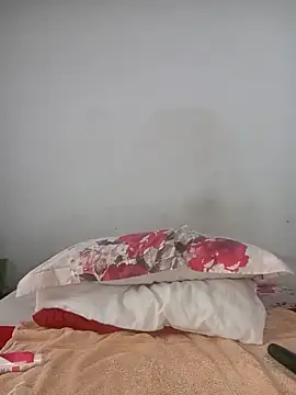 Snapshot of Missvixen81 chatting on February 2026 10:16:01 AM Missvixen81 online show from February 2026 10:16:01 AM