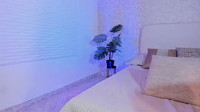 alanarouge online show from May 2026 02:45:01 PM