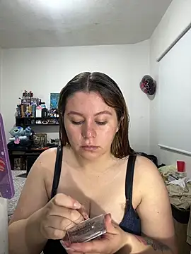 sarah t1  online show from May 2026 05:40:02 PM