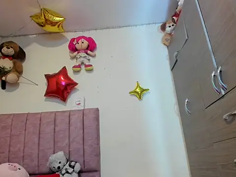 hot-nikol online show from March 2025 10:37:02 PM