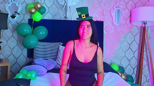 Mia Montess online show from March 2025 06:29:01 PM