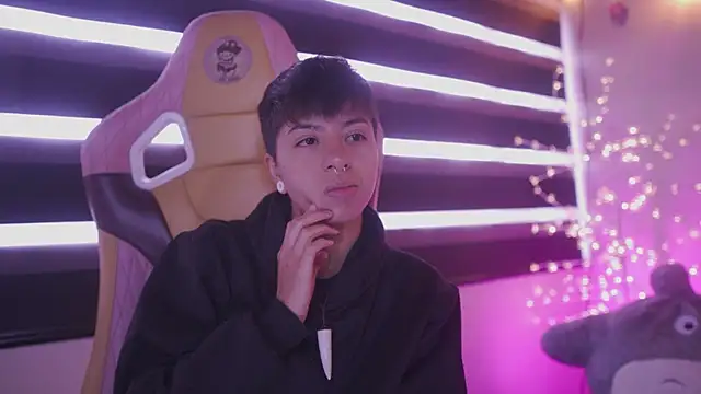 tommy blue online show from March 2025 12:56:02 PM