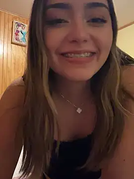 Snapshot of floooohv chatting on April 2026 09:26:01 AM floooohv online show from April 2026 09:26:01 AM