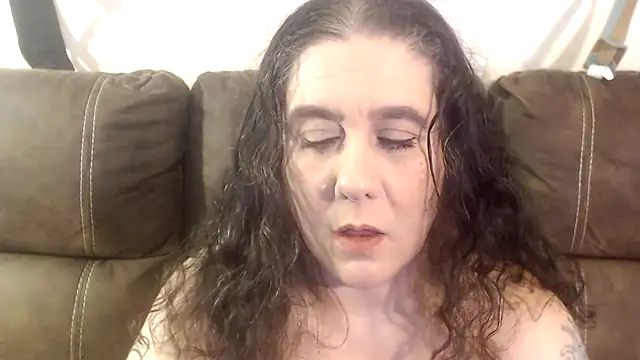 Dreaming Of Blue online show from January 2026 12:15:02 AM