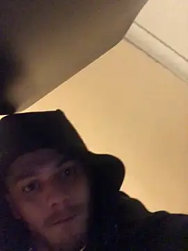 Snapshot of Donnydon79 chatting on March 2025 03:41:01 AM Donnydon79 online show from March 2025 03:41:01 AM