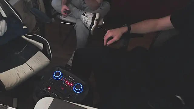 Snapshot of weknowourworth6999 chatting on September 2025 10:56:02 PM weknowourworth6999 online show from September 2025 10:56:02 PM