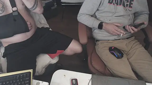 Snapshot of weknowourworth6999 chatting on October 2025 02:30:02 PM weknowourworth6999 online show from October 2025 02:30:02 PM