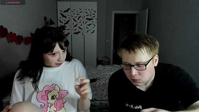 JayMollyy online show from July 2026 04:00:01 PM