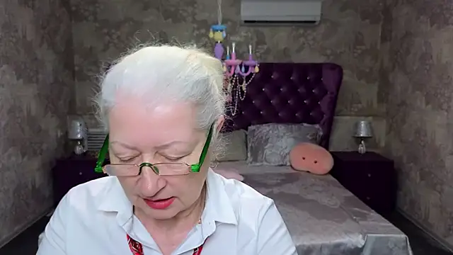 Maya Mayflower online show from March 2025 12:15:02 PM