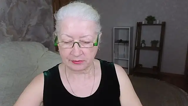 Maya Mayflower online show from March 2025 03:25:02 PM