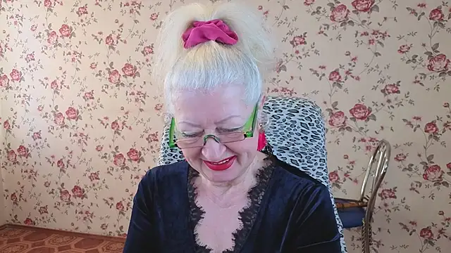 Maya Mayflower online show from November 2025 05:38:01 AM