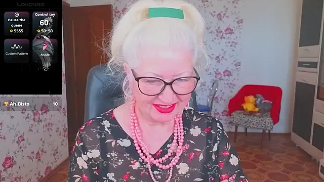 Maya Mayflower online show from May 2026 04:07:02 AM
