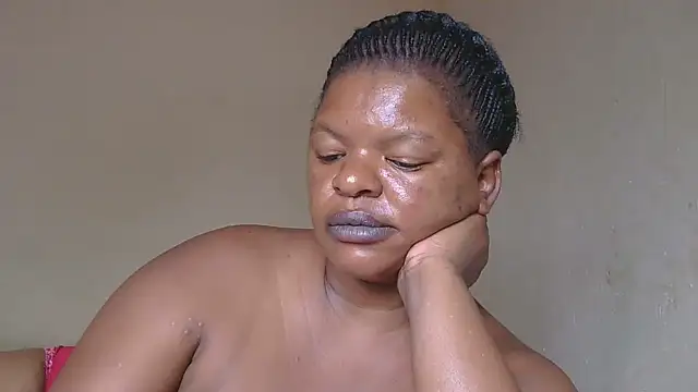 Snapshot of ebony_rose11 chatting on December 2024 01:44:02 PM ebony rose11 online show from December 2024 01:44:02 PM