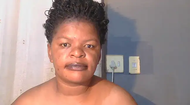 Snapshot of ebony_rose11 chatting on March 2025 08:08:01 PM ebony rose11 online show from March 2025 08:08:01 PM