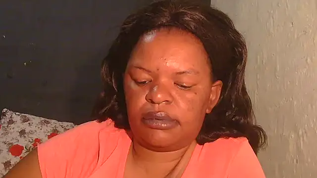 Snapshot of ebony_rose11 chatting on November 2025 05:12:02 PM ebony rose11 online show from November 2025 05:12:02 PM